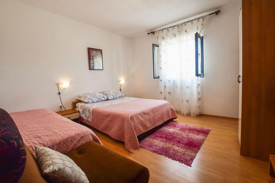 Apartments Derado Supetar Dış mekan fotoğraf