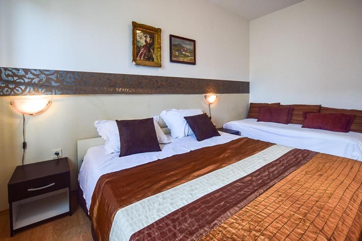 Apartments Derado Supetar Dış mekan fotoğraf